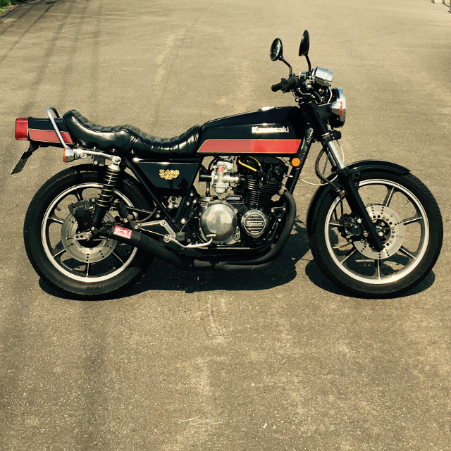 KAWASAKI Z400FX