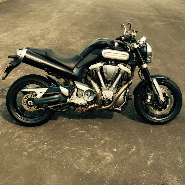 YAMAHA MT-01