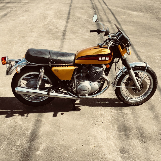 YAMAHA TX750