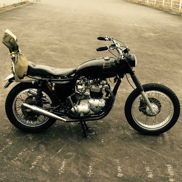 TRIUMPH T140V