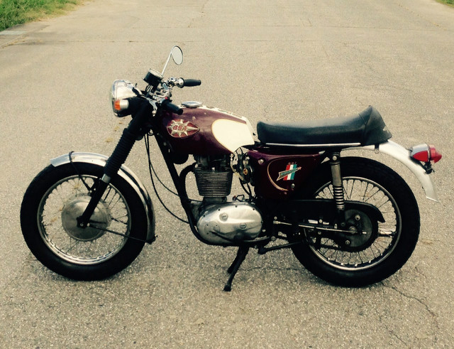 BSA B44 SHOOTING STAR