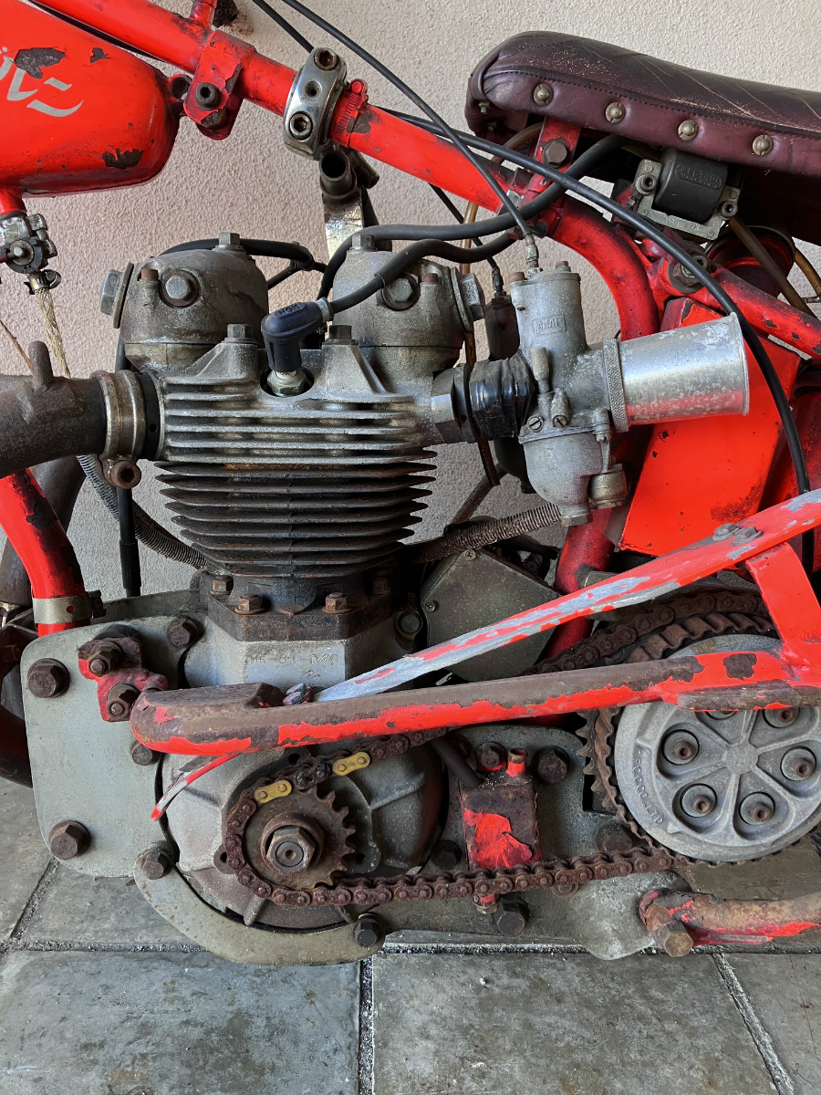 TRIUMPH AUTO RACER