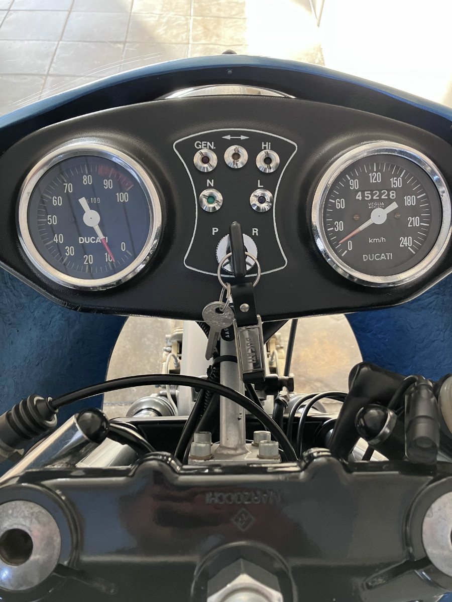 DUCATI 900SS BEVEL