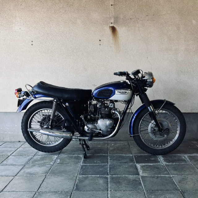 TRIUMPH T100R Daytona