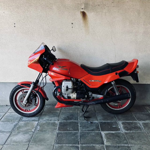 MOTO GUZZI V35 ImolaⅡ