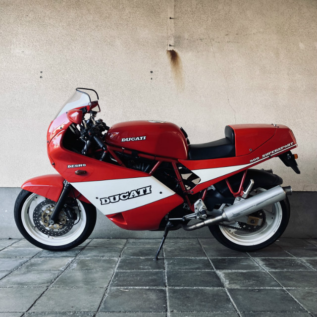 DUCATI 900 SUPER SPORT