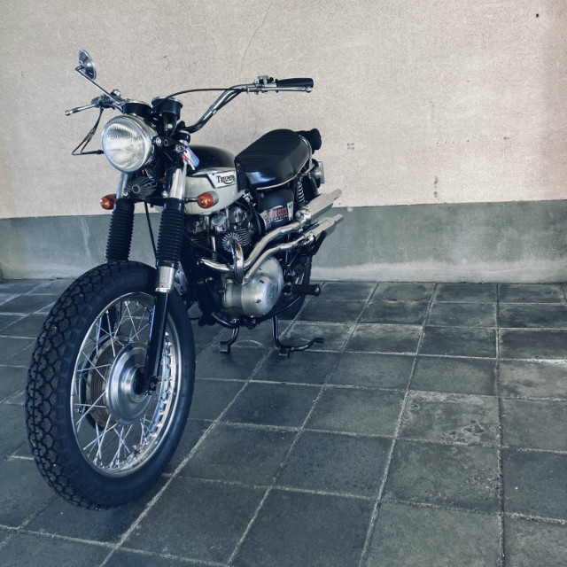 TRIUMPH T100R Daytona