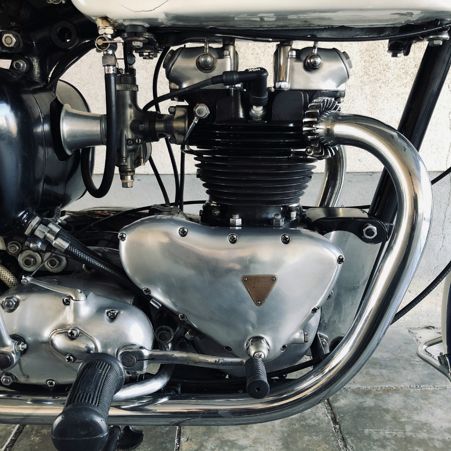 TRIUMPH 5T Speed Twin